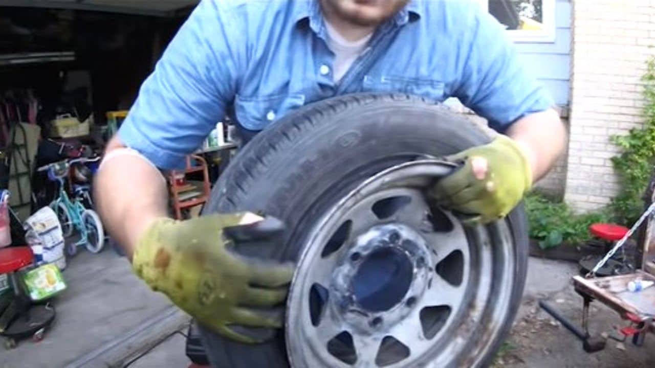 How to Seat a Tire Bead With Wd40