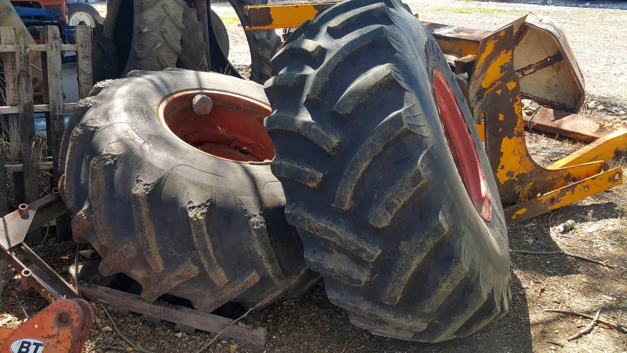 How to Inflate a Large Tractor Tire